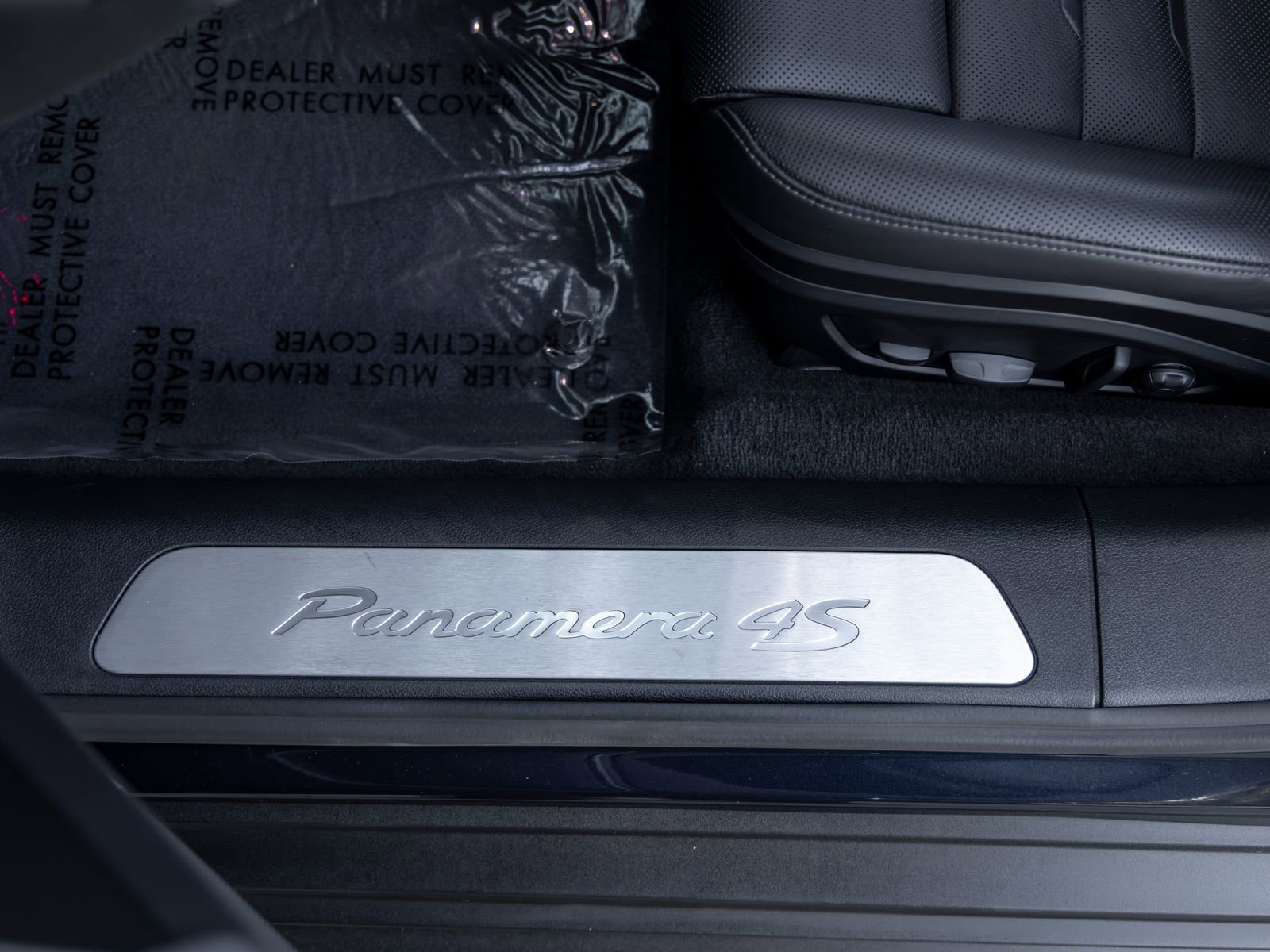 Certified 2022 Porsche Panamera 4S AWD/4WD image 27