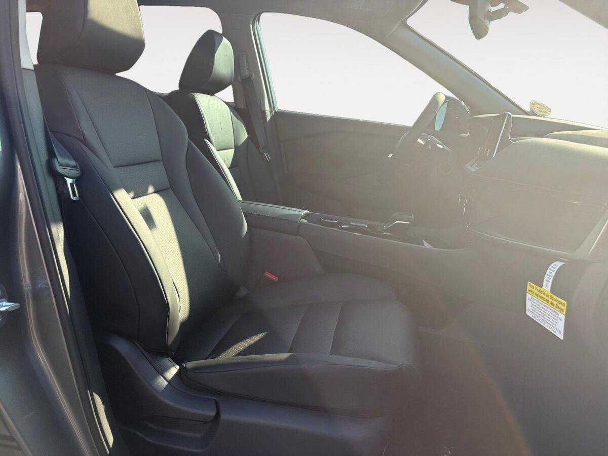 New 2026 Nissan Rogue Dark Armor AWD/4WD image 15