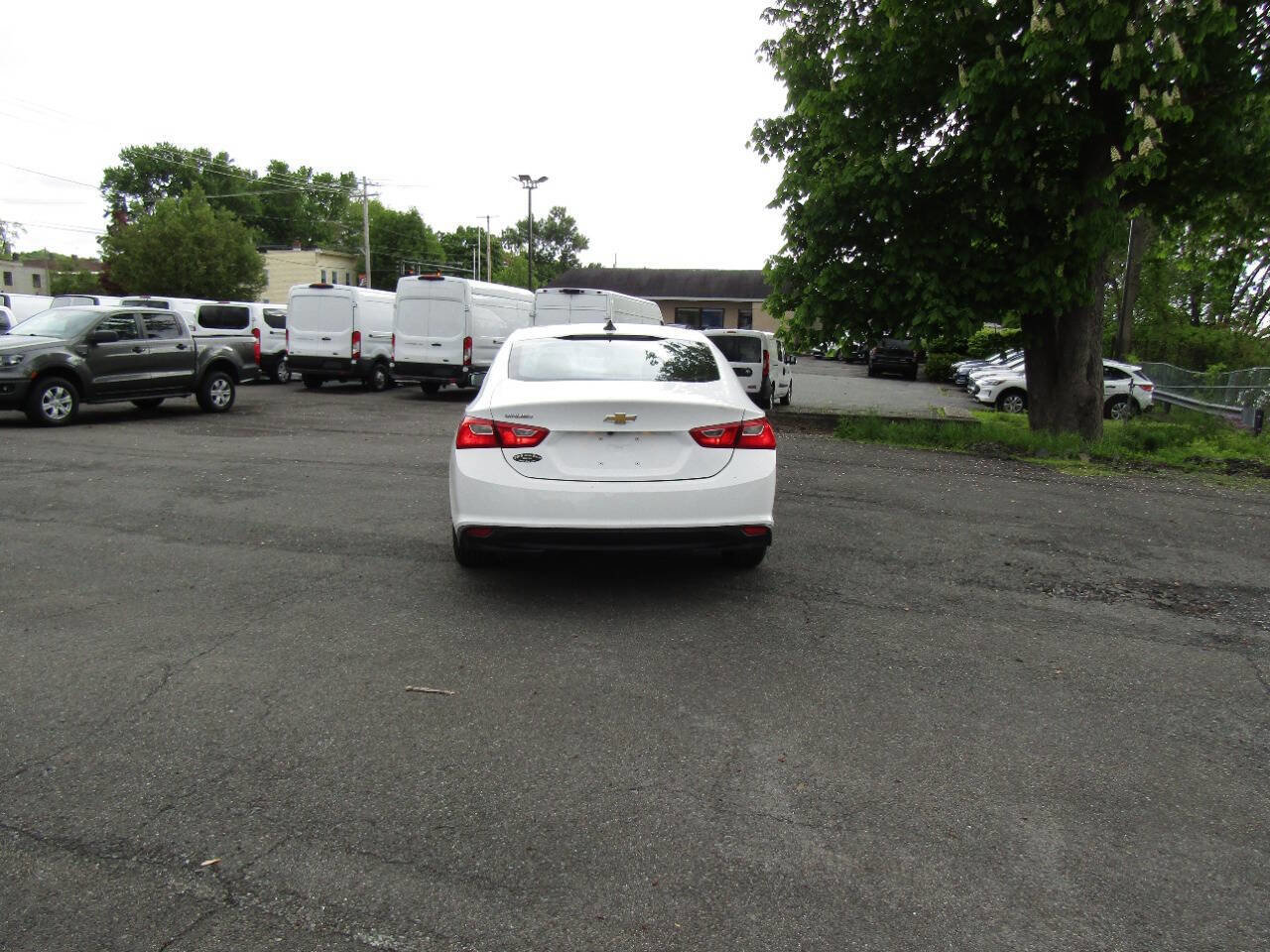 Used 2022 Chevrolet Malibu LS w/ LPO, Floor Liner Package FWD image 5