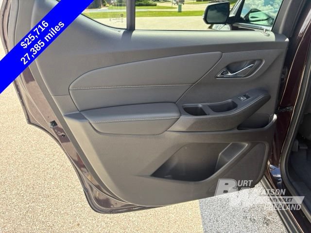 Used 2021 Chevrolet Traverse LT FWD image 27