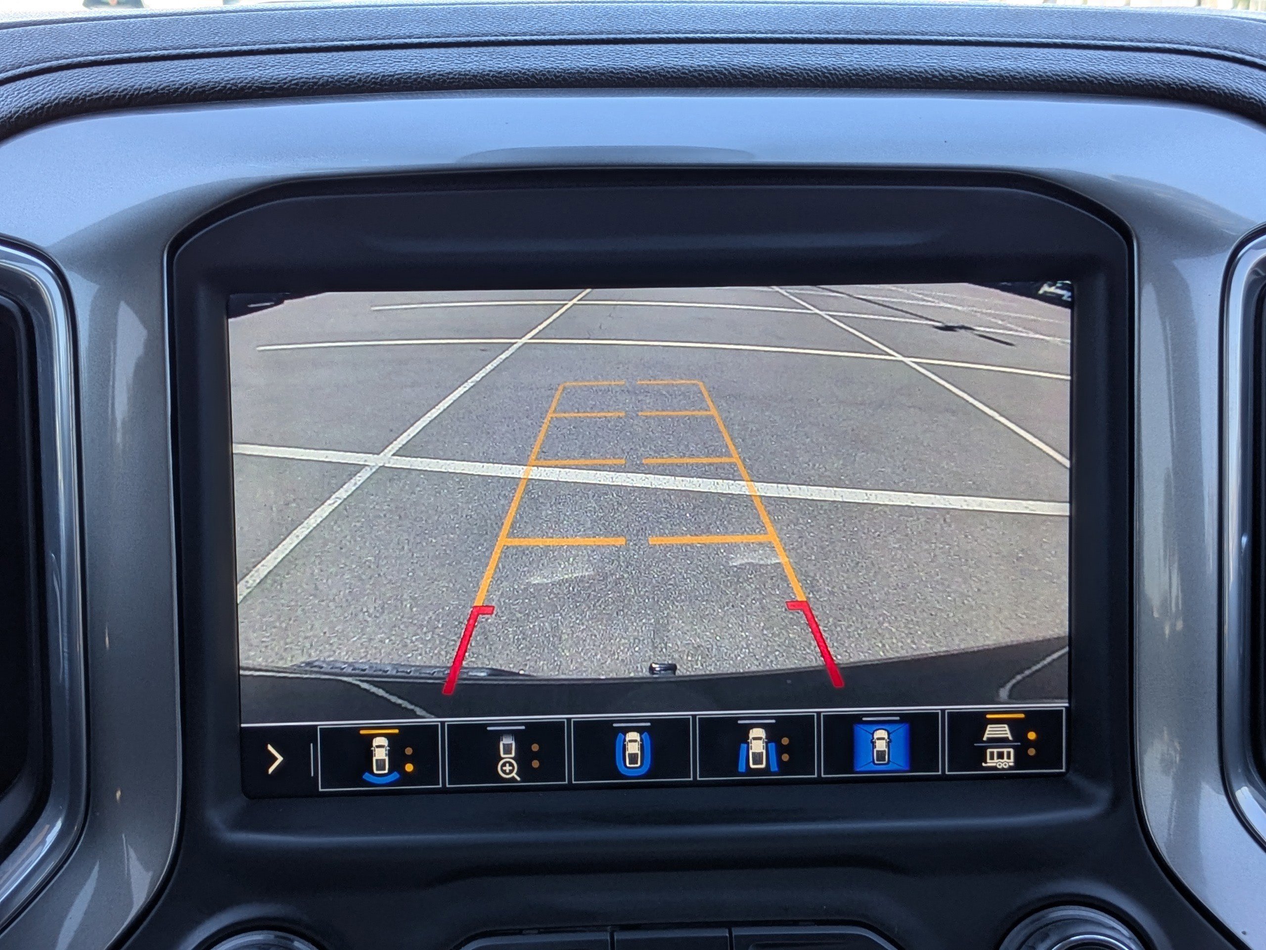 Used 2021 Chevrolet Silverado 1500 LTZ w/ LTZ Premium Package image 22