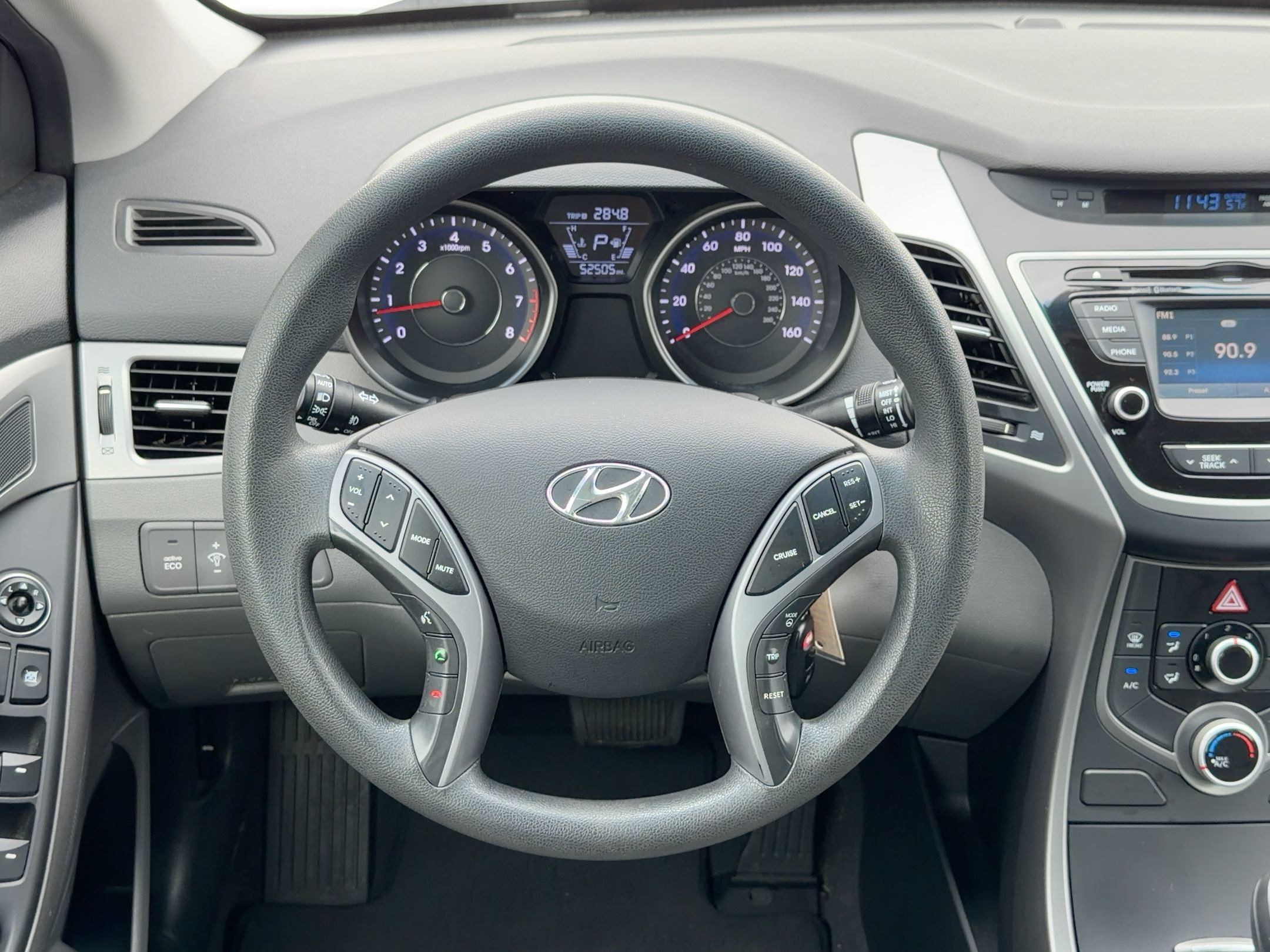 Used 2015 Hyundai Elantra SE w/ Option Group 02 image 13