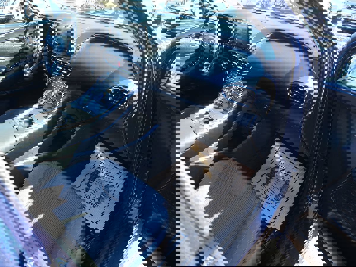 Used 2022 Hyundai Santa Fe SE image 16