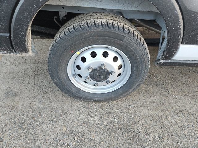 New 2026 Ford Transit 250 148 Medium Roof Extended AWD image 36