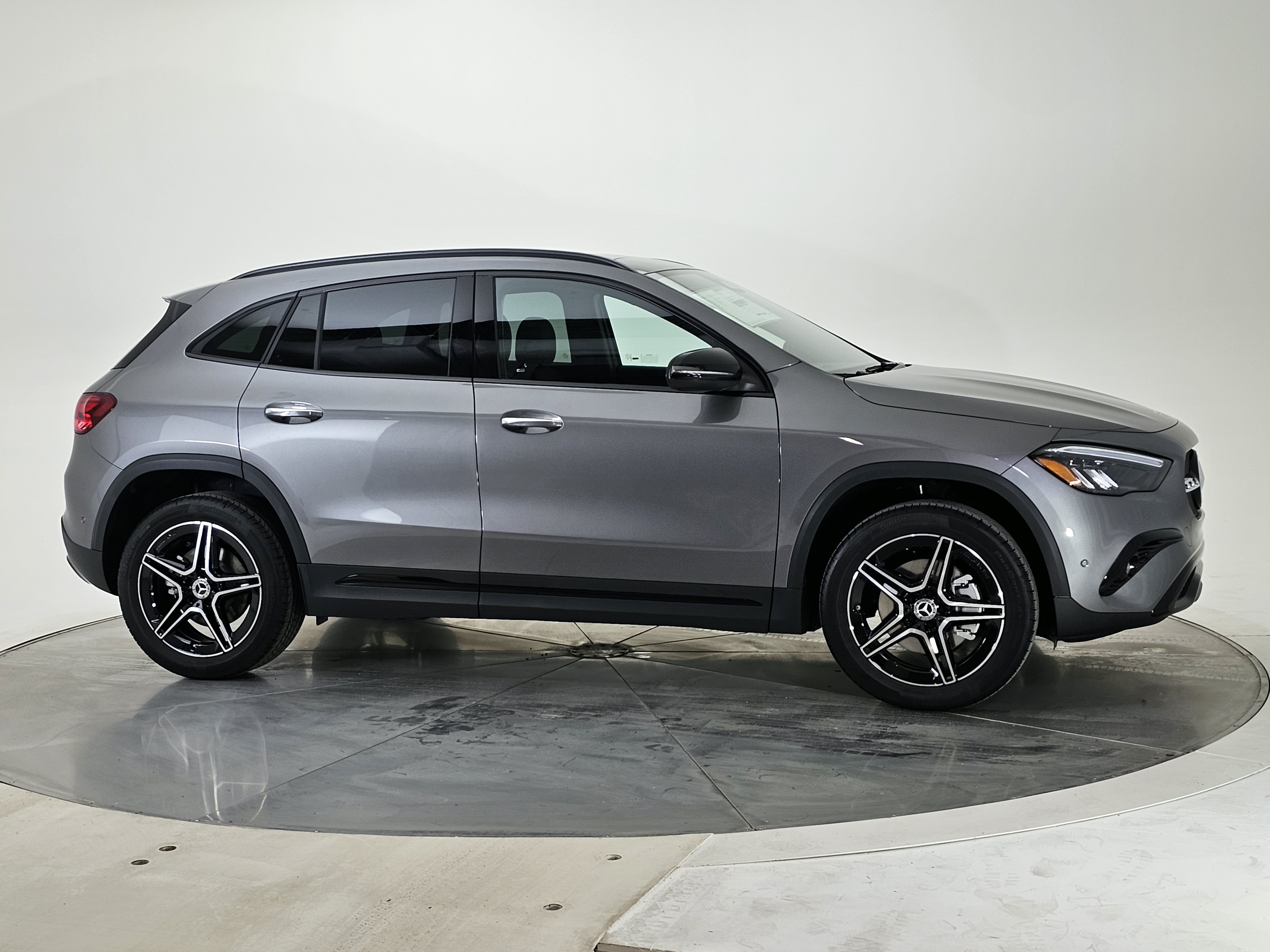 New 2026 Mercedes-Benz GLA 250 4MATIC video 2