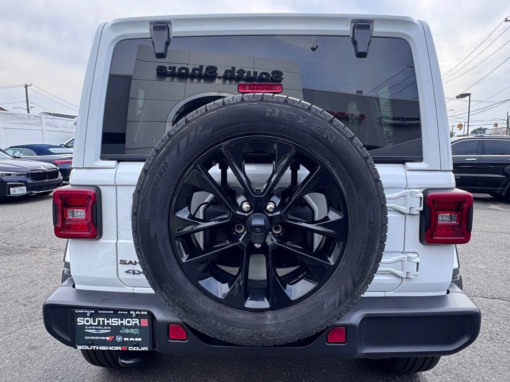 Certified 2025 Jeep Wrangler Unlimited Sahara AWD/4WD image 6