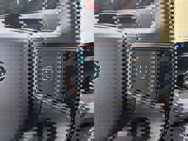 Certified 2025 Ford Expedition Tremor AWD/4WD image 32