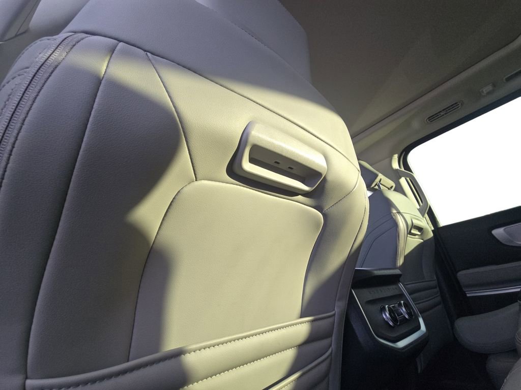 Used 2025 Ford Expedition Max Active image 23