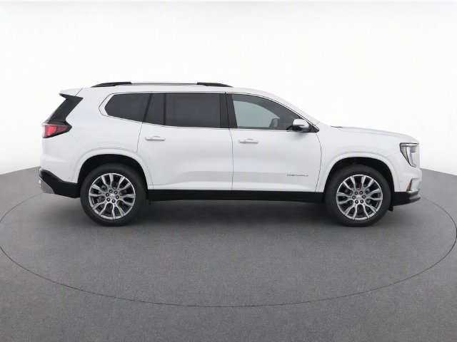 Used 2024 GMC Acadia Denali w/ Super Cruise Package FWD image 8