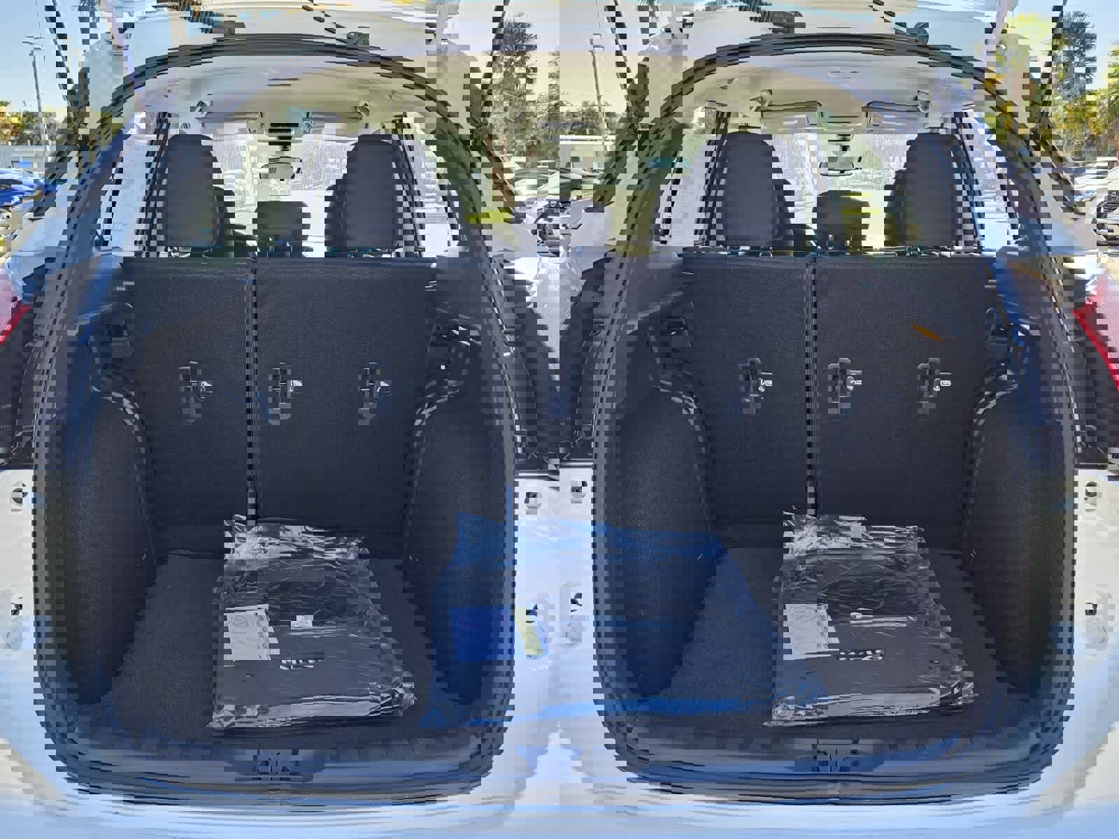 New 2025 Nissan Kicks Play S image 6