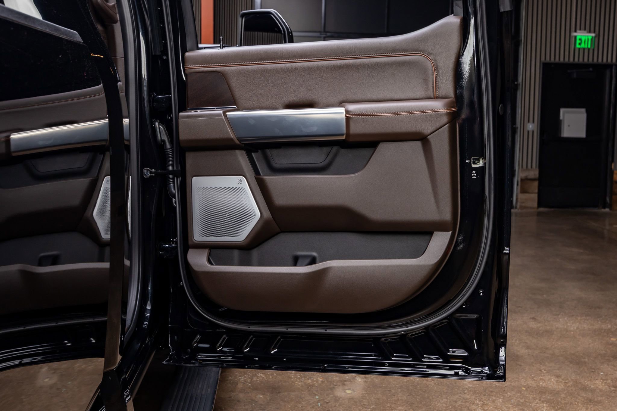 Used 2026 Ford F250 King Ranch w/ Chrome Package image 38