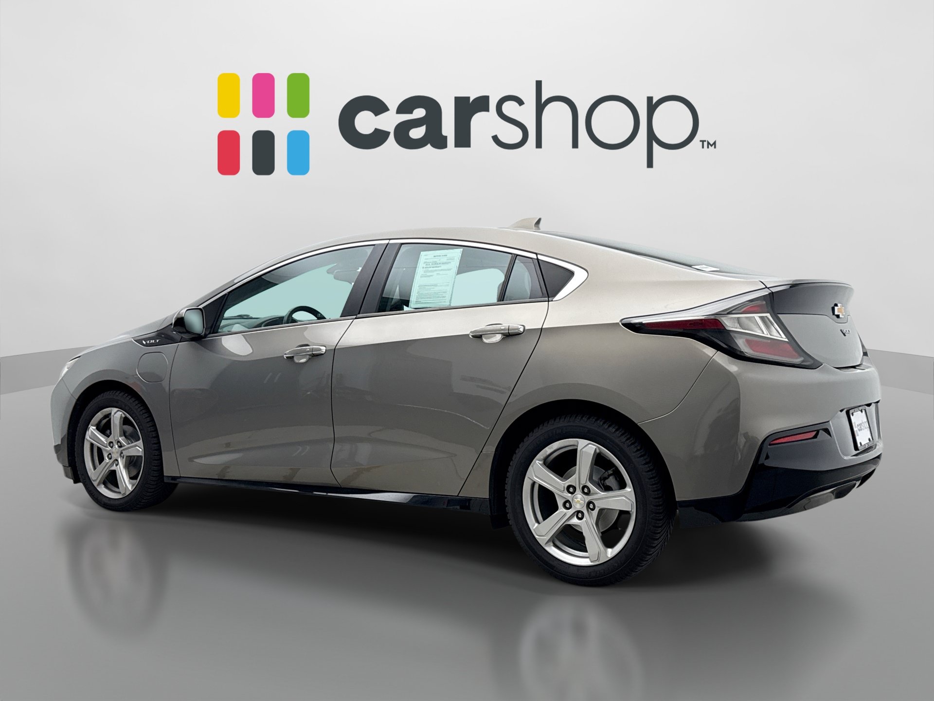 Used 2017 Chevrolet Volt LT w/ Comfort Package FWD image 3