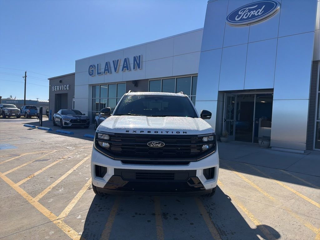 New 2026 Ford Expedition Max Platinum w/ Stealth Appearance Package image 2