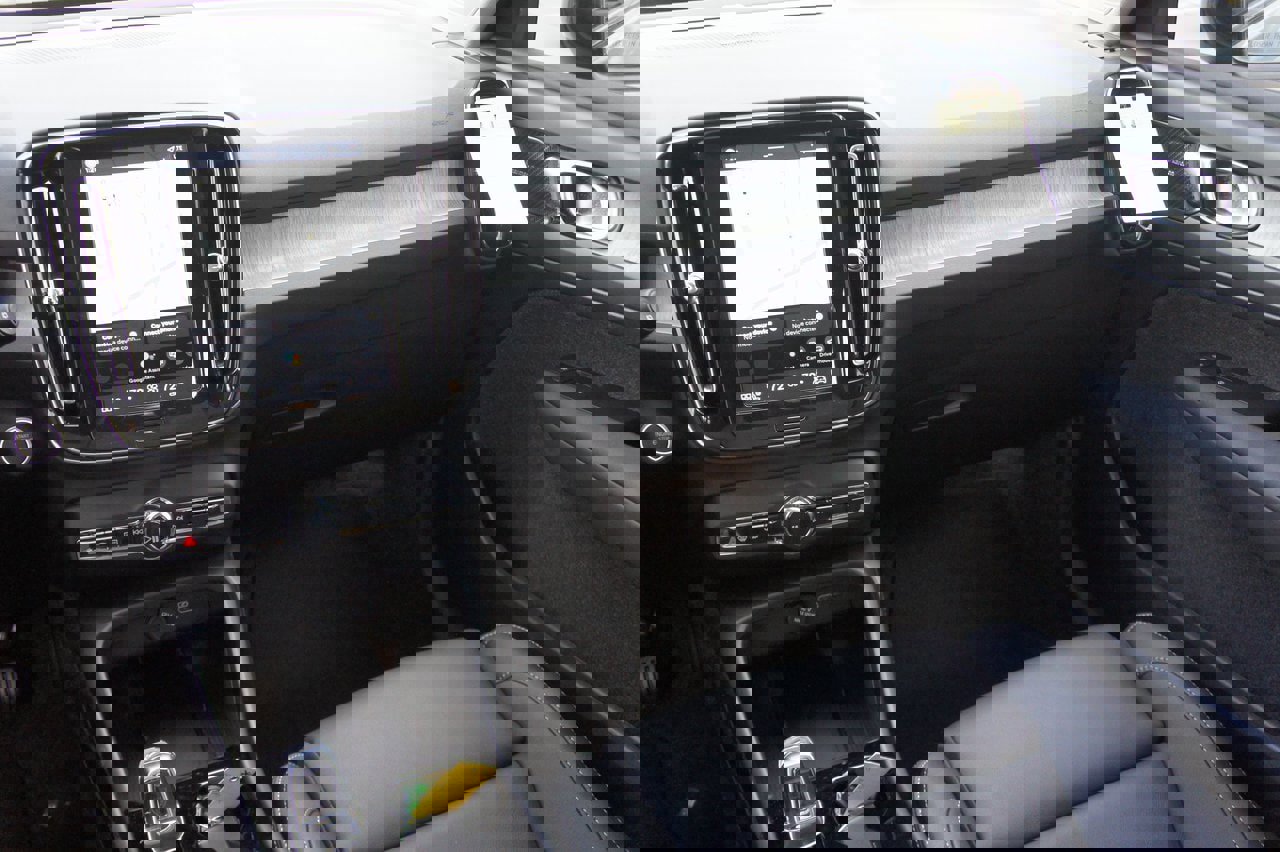 New 2026 Volvo XC40 B5 Plus w/ Protection Package Premier image 11