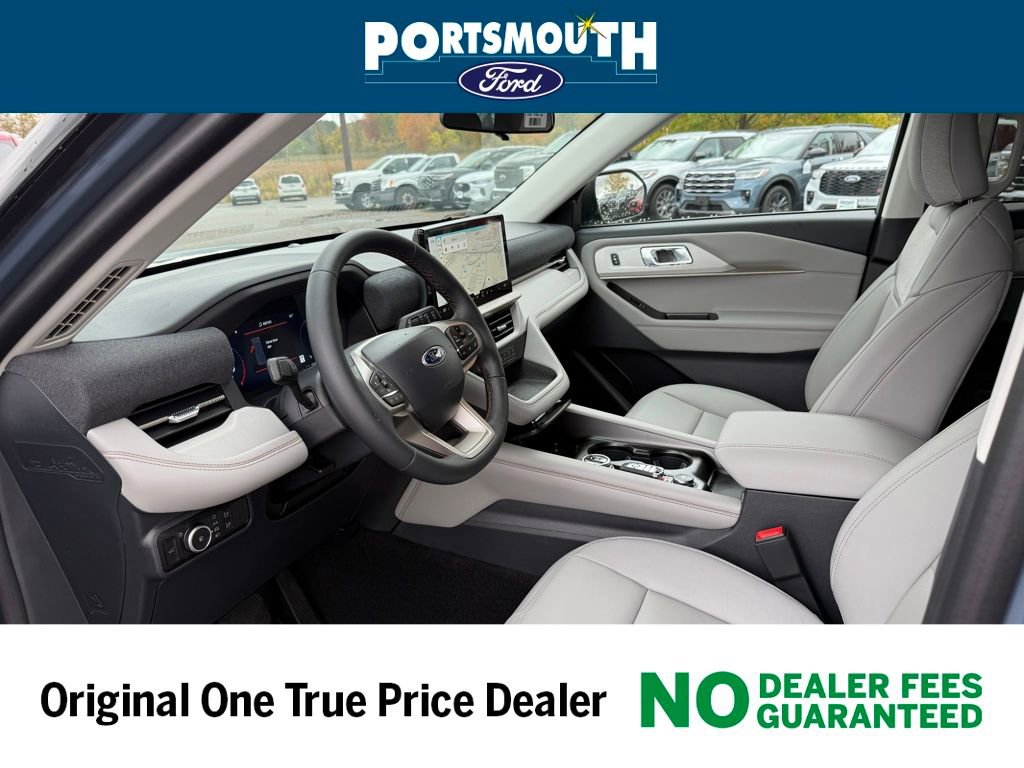 New 2025 Ford Explorer Active w/ Active Comfort Package image 3
