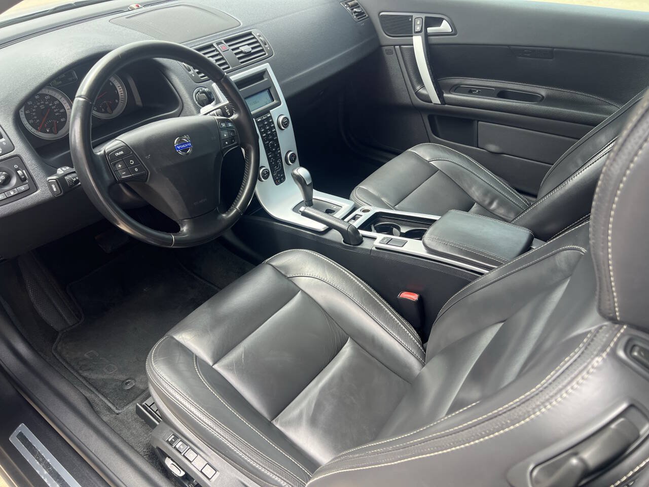 Used 2012 Volvo C70 T5 FWD image 11