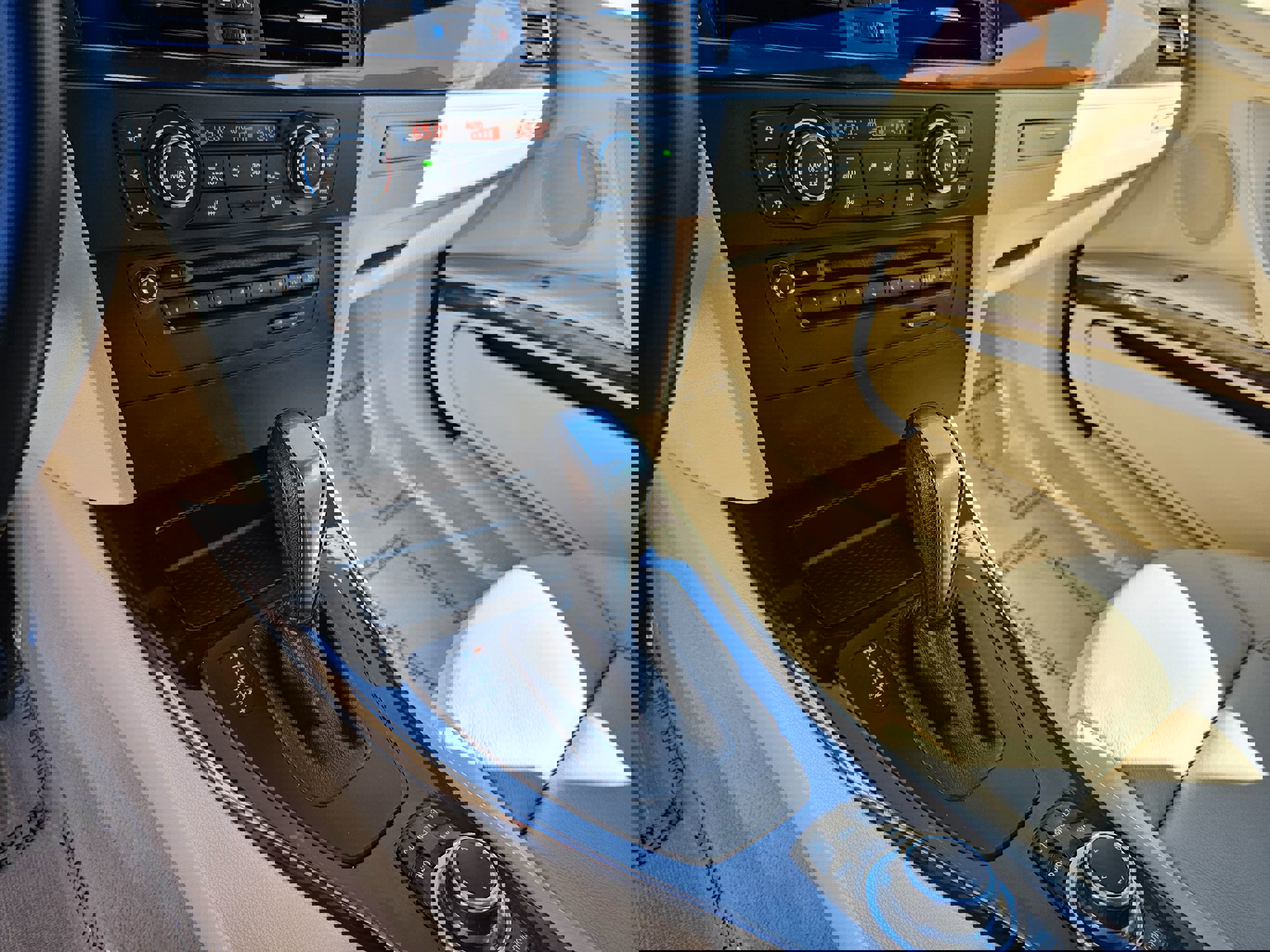 Used 2011 BMW 328i Convertible image 24