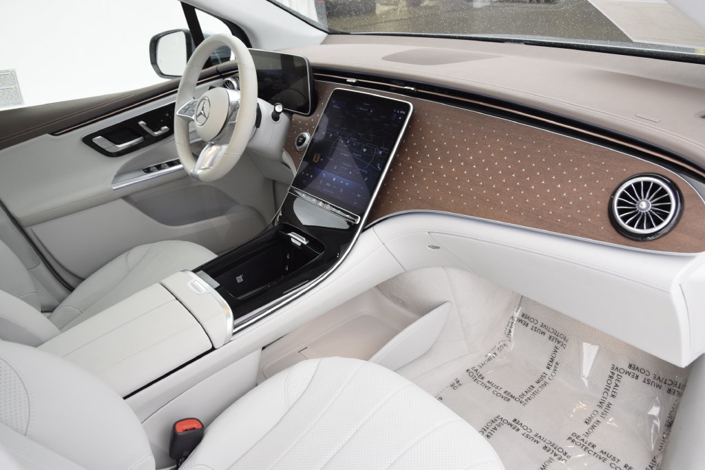 Certified 2023 Mercedes-Benz EQE 350+ SUV image 15