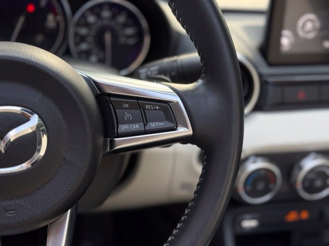 Used 2021 MAZDA MX-5 Miata RF Grand Touring RWD image 22
