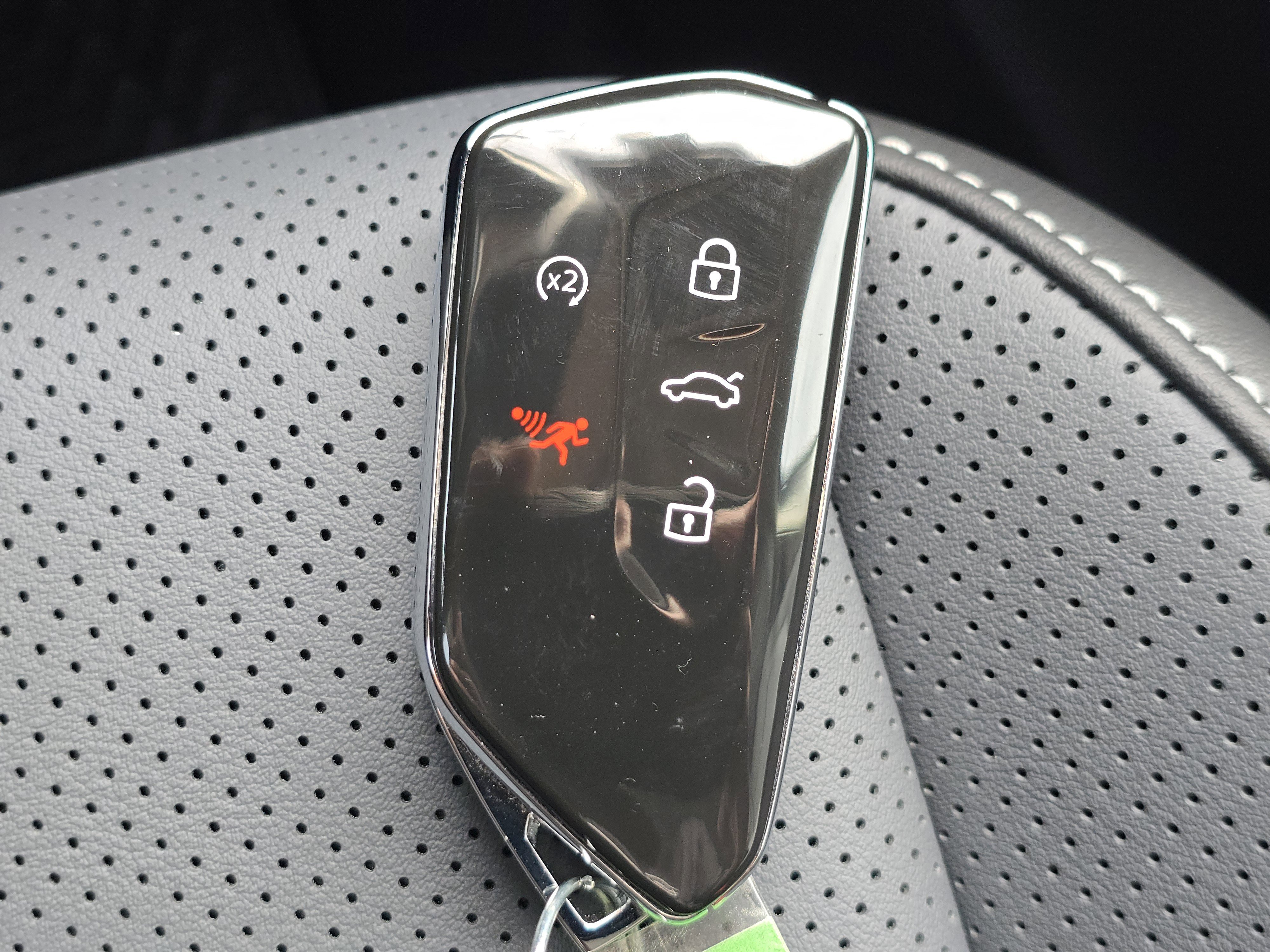 New 2026 Volkswagen Tiguan SE image 27