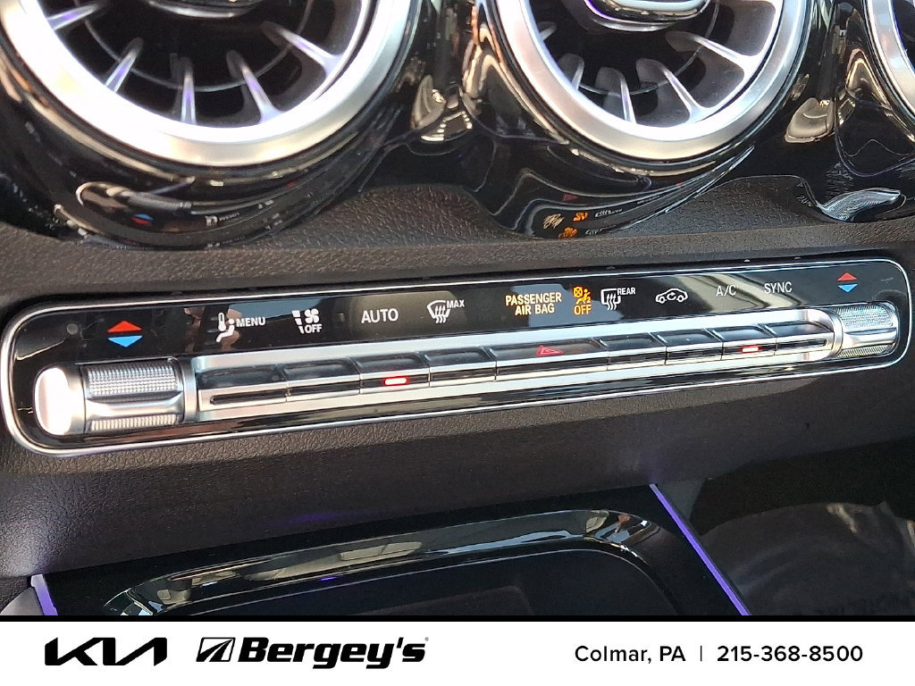 Used 2023 Mercedes-Benz GLB 250 4MATIC image 18