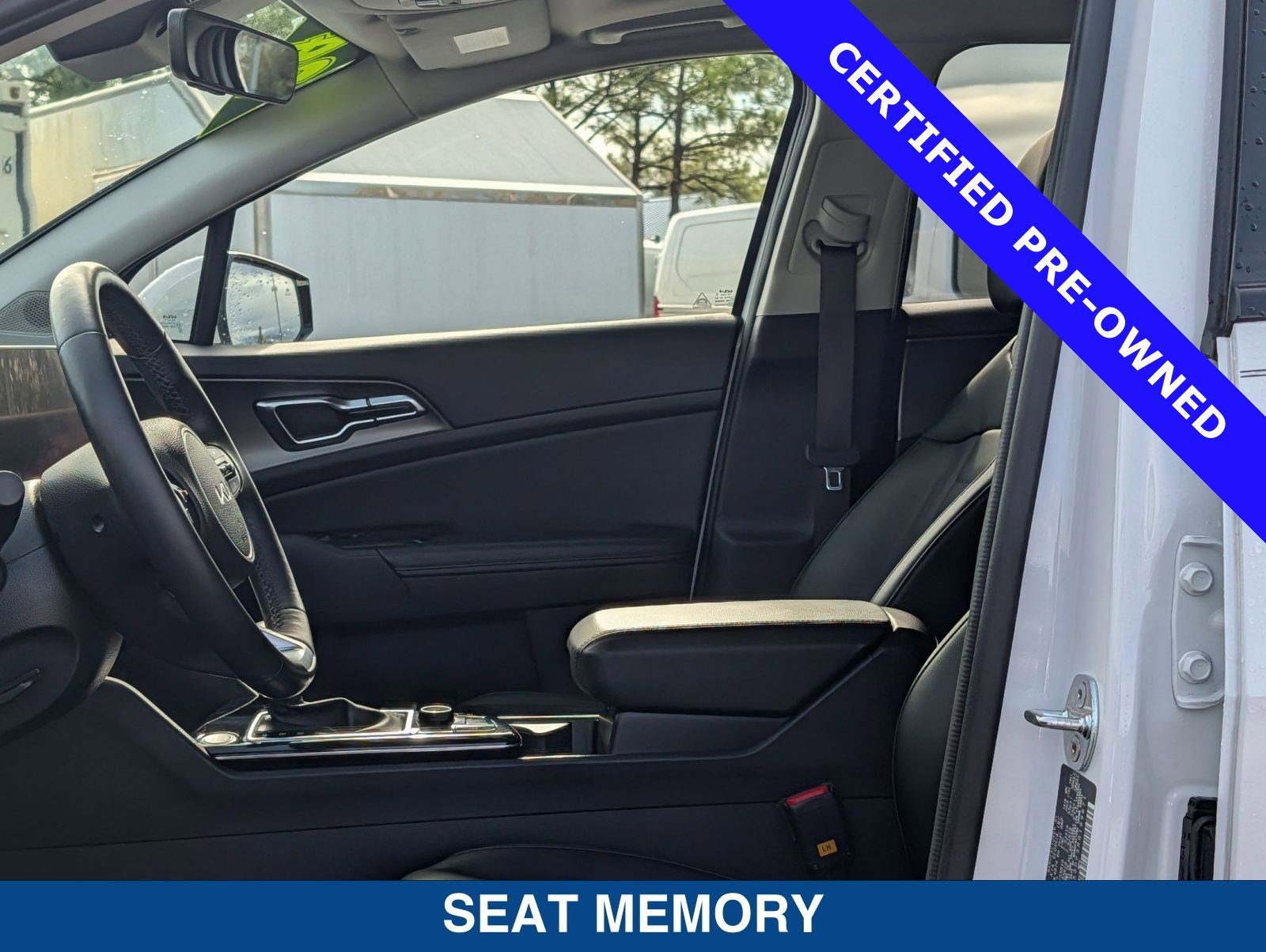 Used 2024 Kia Sportage SX image 20