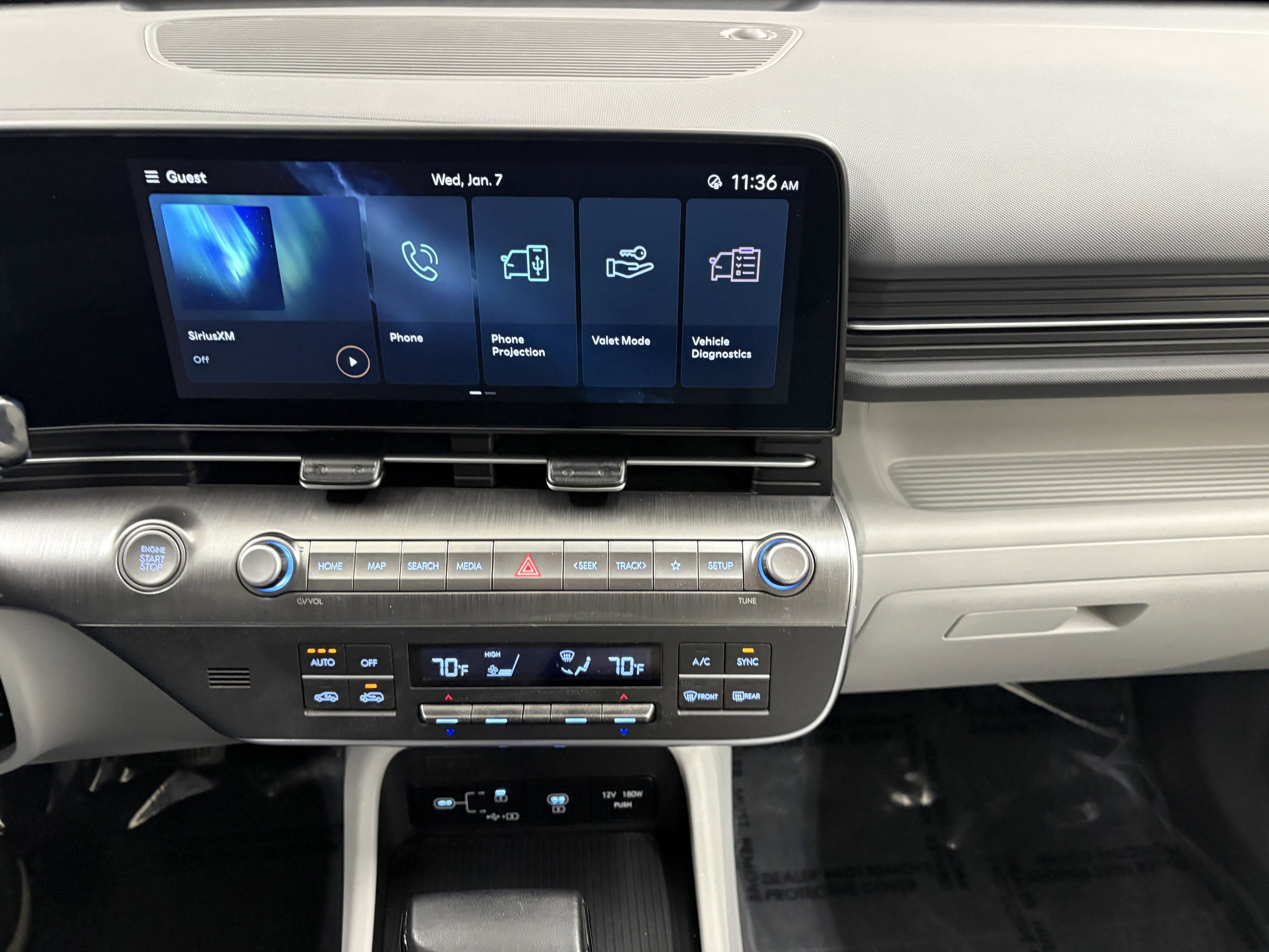 Used 2025 Hyundai Kona SEL image 13
