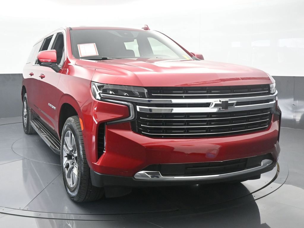 Used 2024 Chevrolet Suburban LT image 9