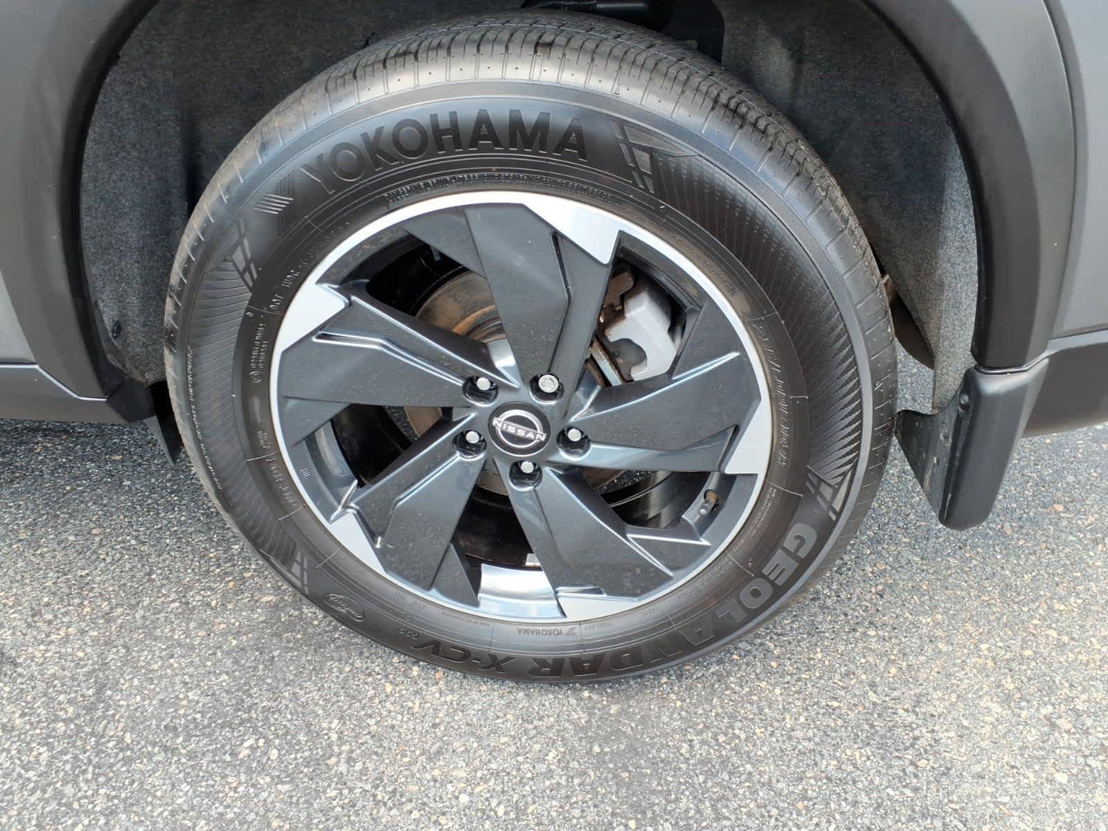 Certified 2024 Nissan Rogue SV AWD/4WD image 9