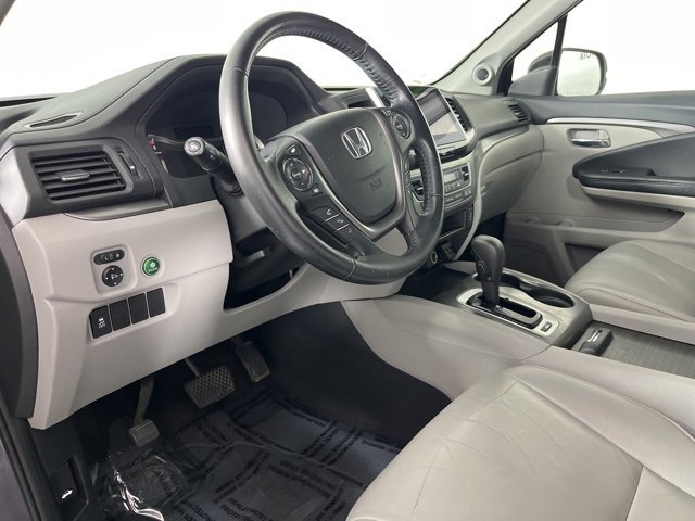 Used 2016 Honda Pilot EX-L image 2