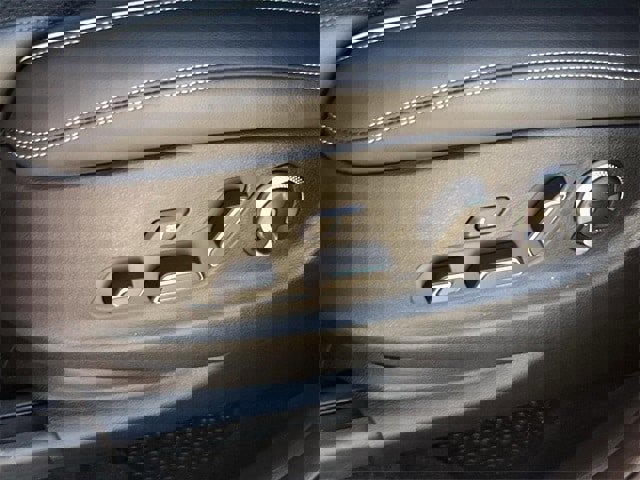 Used 2024 Genesis GV70 3.5T Sport image 29