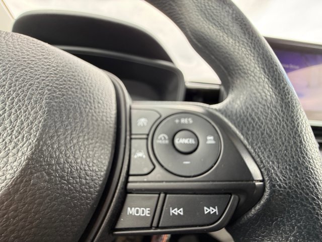 Used 2024 Toyota Corolla Cross L image 22