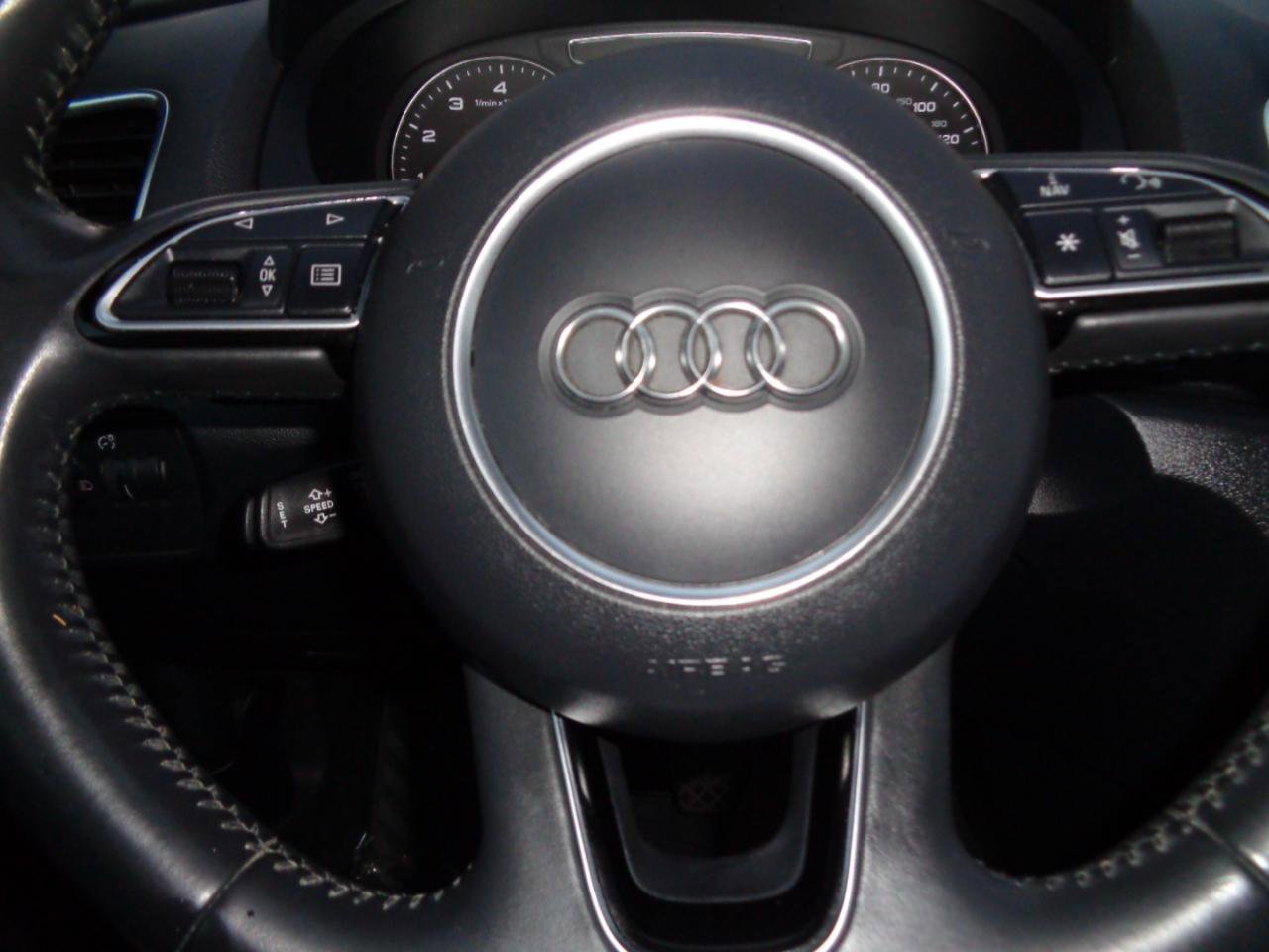 Used 2018 Audi Q3 2.0T Premium w/ Convenience Package FWD image 24