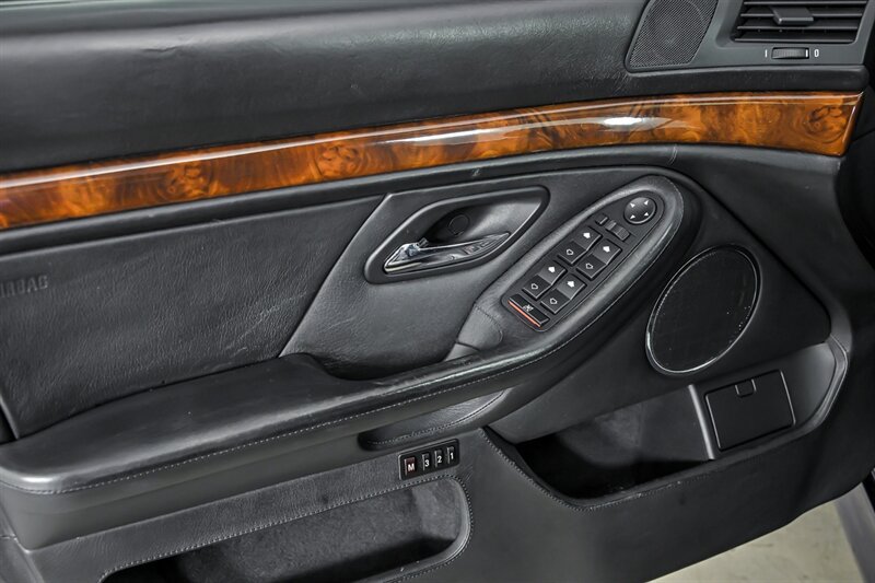 Used 2000 BMW M5 RWD image 18