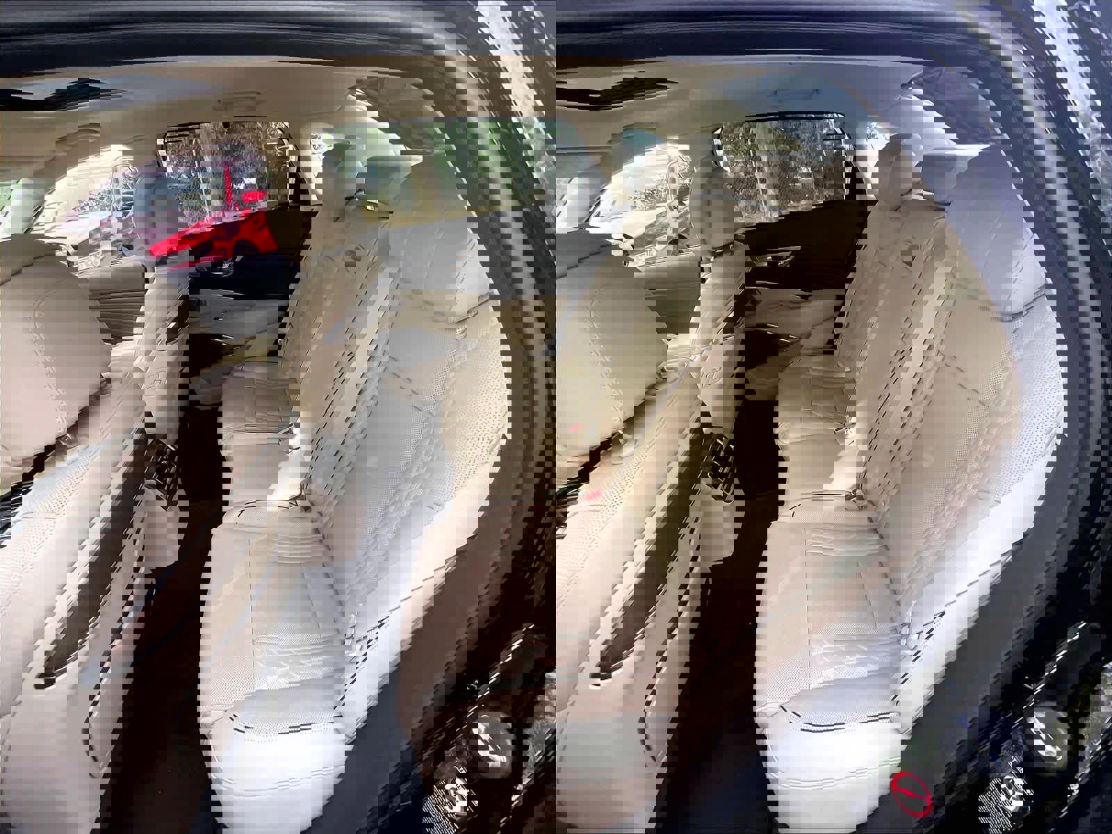 Used 2019 Kia K900 Luxury w/ VIP Package image 26