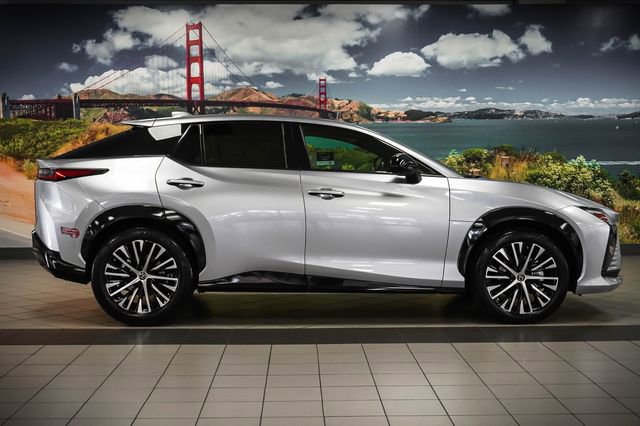 Certified 2023 Lexus RZ 450e Premium w/ Technology Package AWD/4WD image 5
