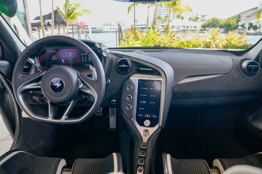 Used 2024 McLaren 750S Spider image 71