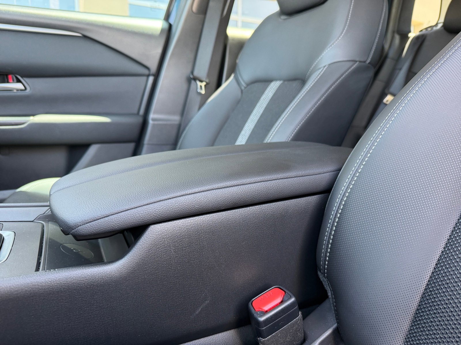 Used 2025 MAZDA CX-50 AWD 2.5 S w/ Premium Package image 15