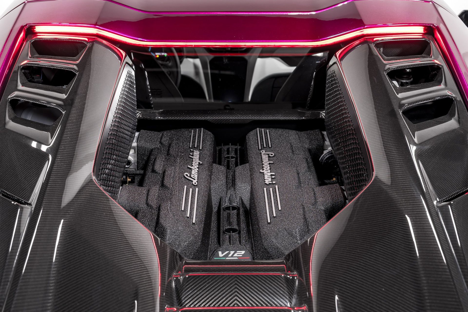 Used 2024 Lamborghini Revuelto image 52