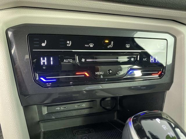 Used 2022 Volkswagen Tiguan SEL R-Line image 22