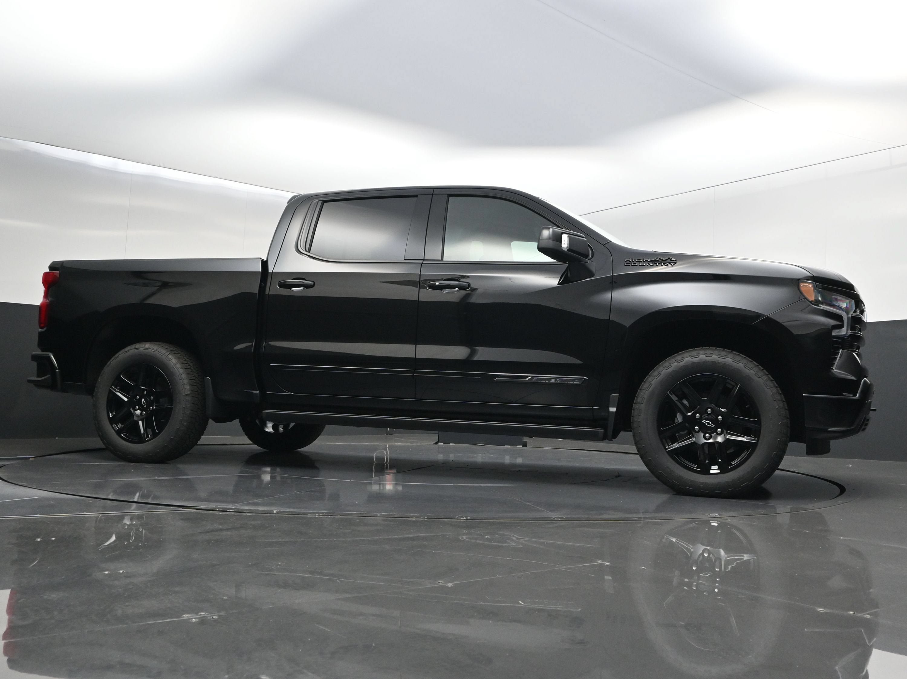 New 2026 Chevrolet Silverado 1500 High Country w/ Midnight Edition AWD/4WD image 51