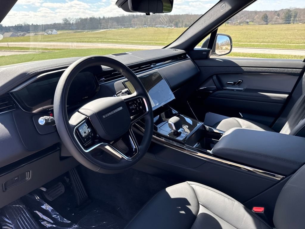 New 2026 Land Rover Range Rover Sport SE AWD/4WD image 12