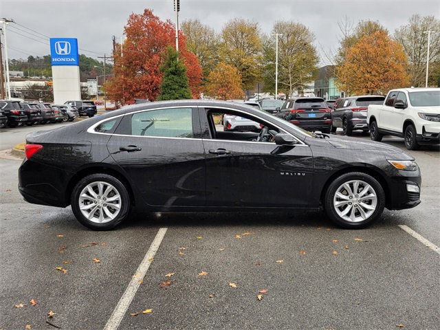 Used 2024 Chevrolet Malibu LT image 2