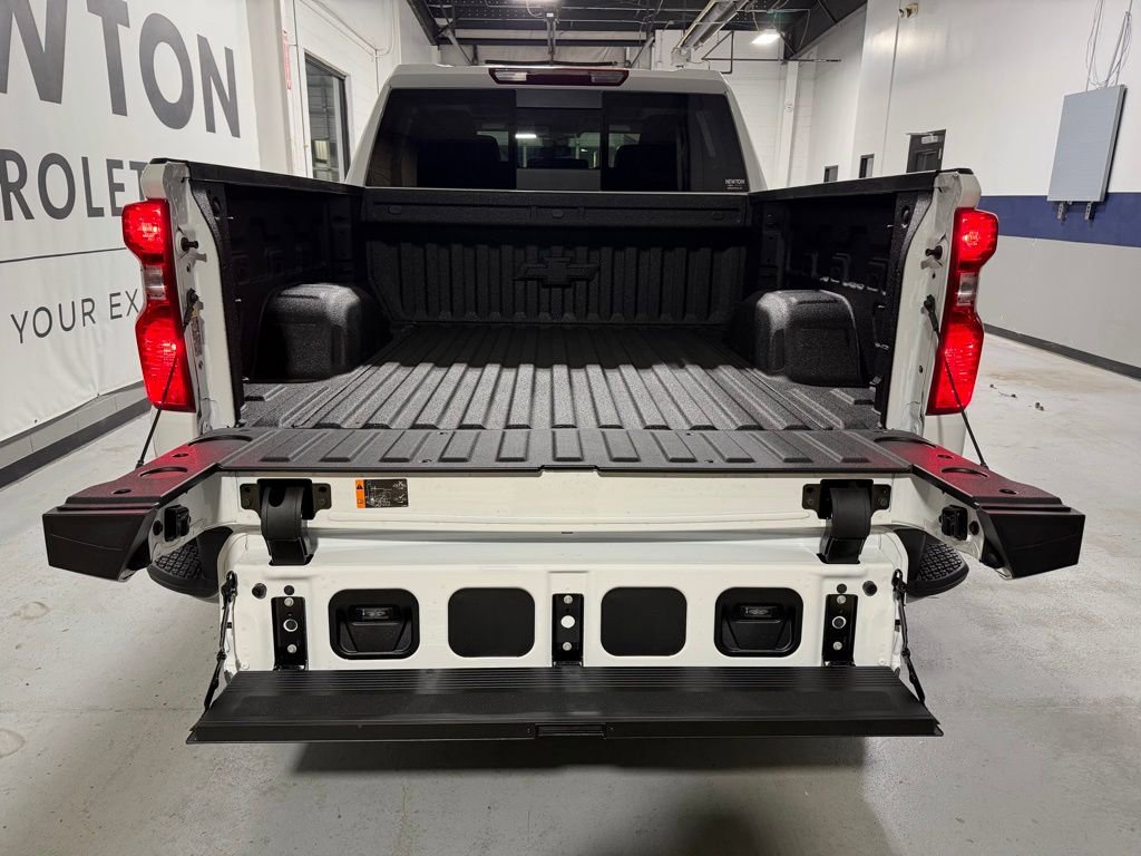 New 2026 Chevrolet Silverado 1500 LT w/ Z71 Off-Road Package image 32