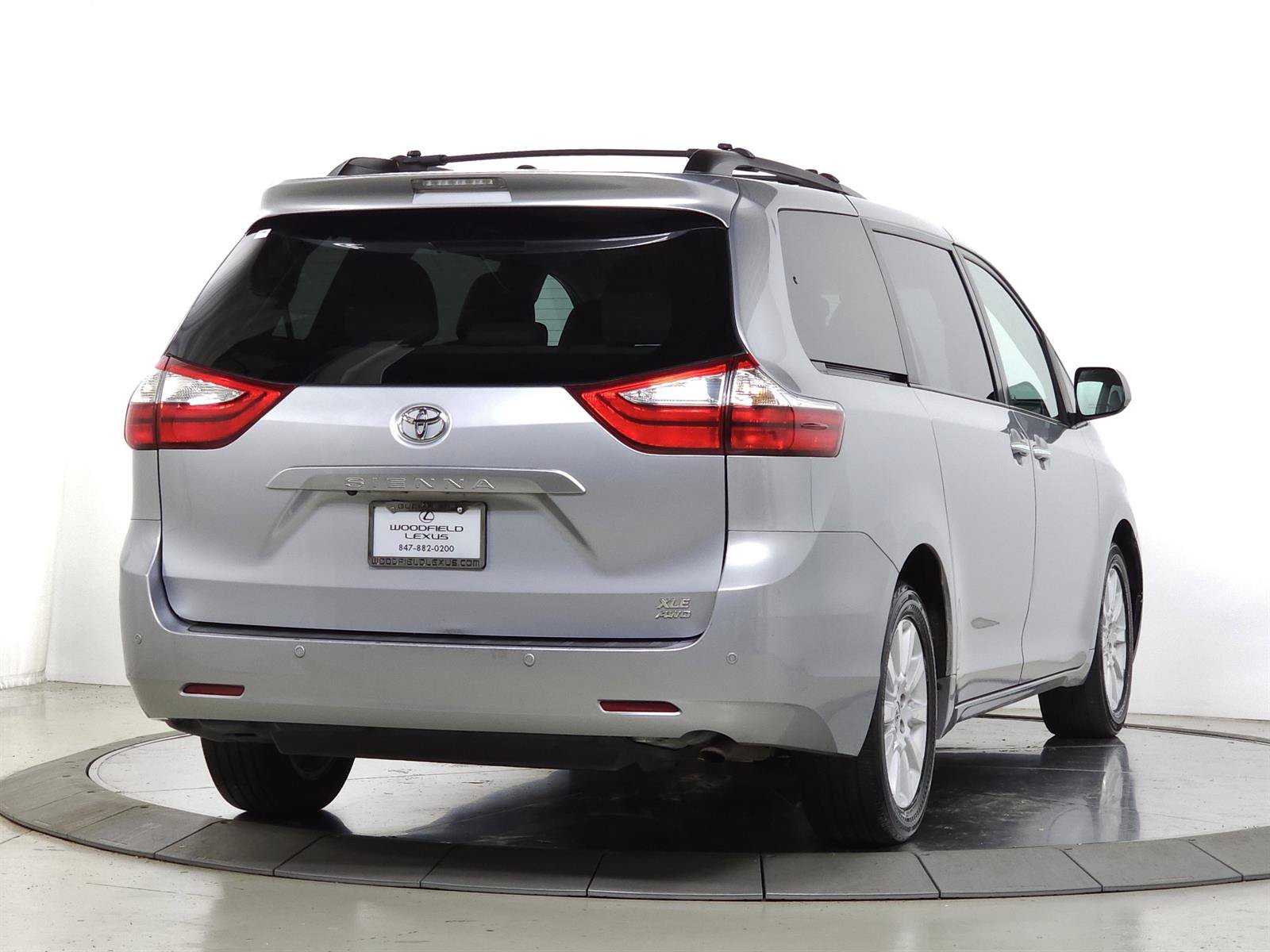 Used 2015 Toyota Sienna XLE w/ XLE Navigation Package AWD/4WD image 9