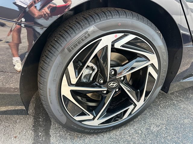 New 2026 Hyundai Sonata SEL FWD image 17