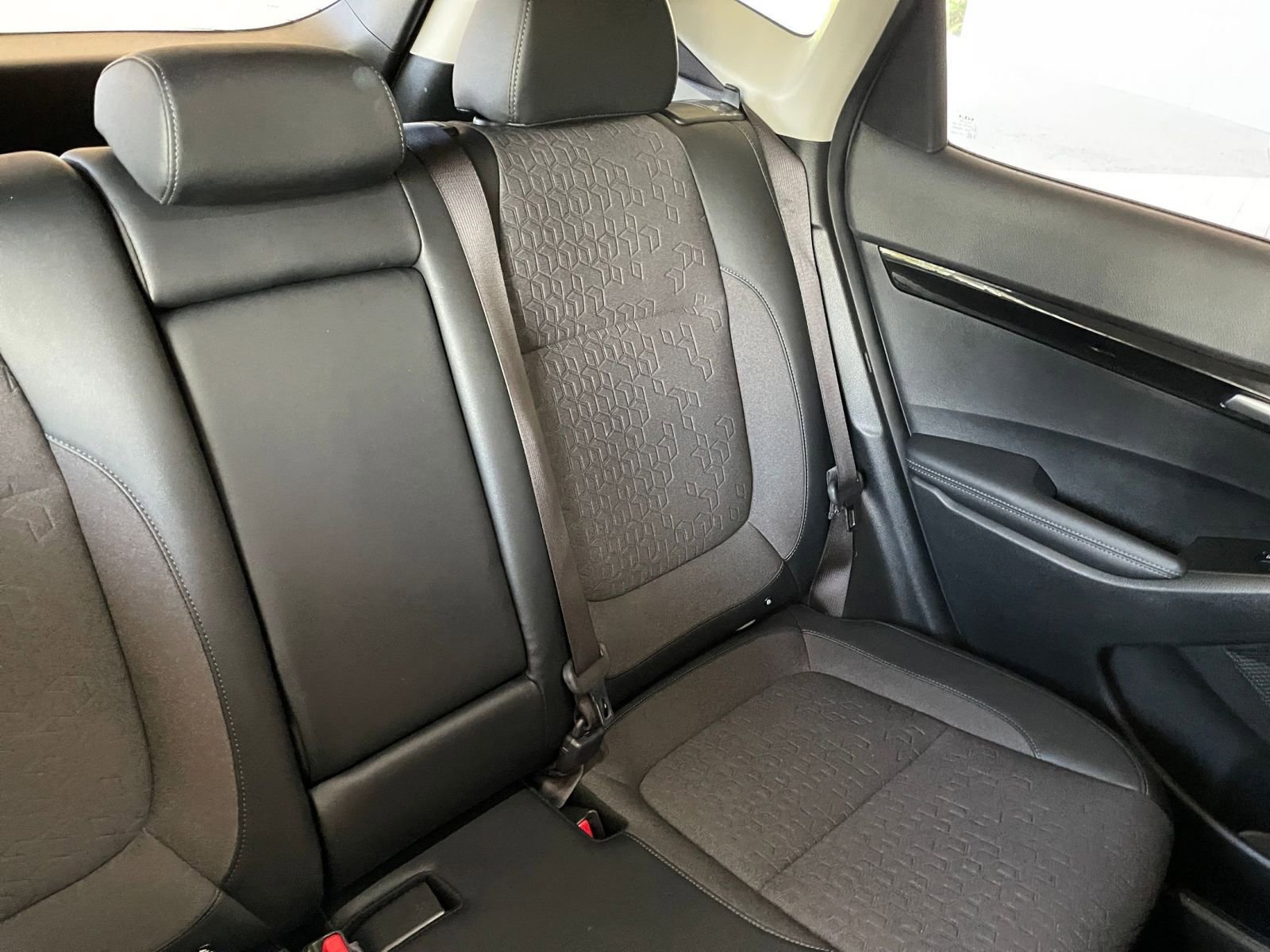 Used 2025 Kia Seltos S FWD image 38