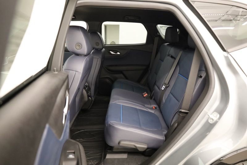 Used 2025 Chevrolet Blazer RS w/ Driver Confidence II Package image 32