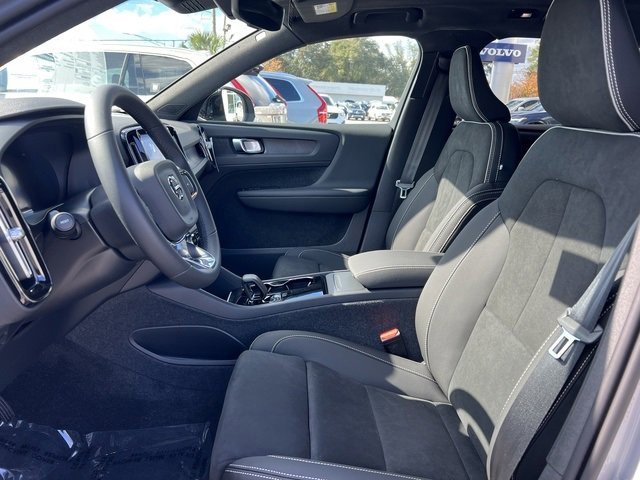 New 2024 Volvo XC40 Recharge Plus w/ Protection Package Premier image 10