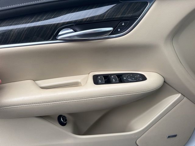 Used 2018 Cadillac XT5 AWD image 22